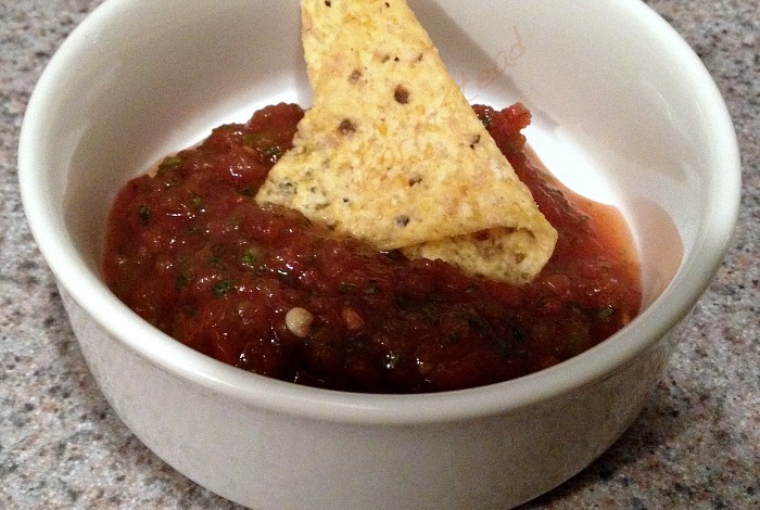 Simple Salsa: Super Easy and Delicious